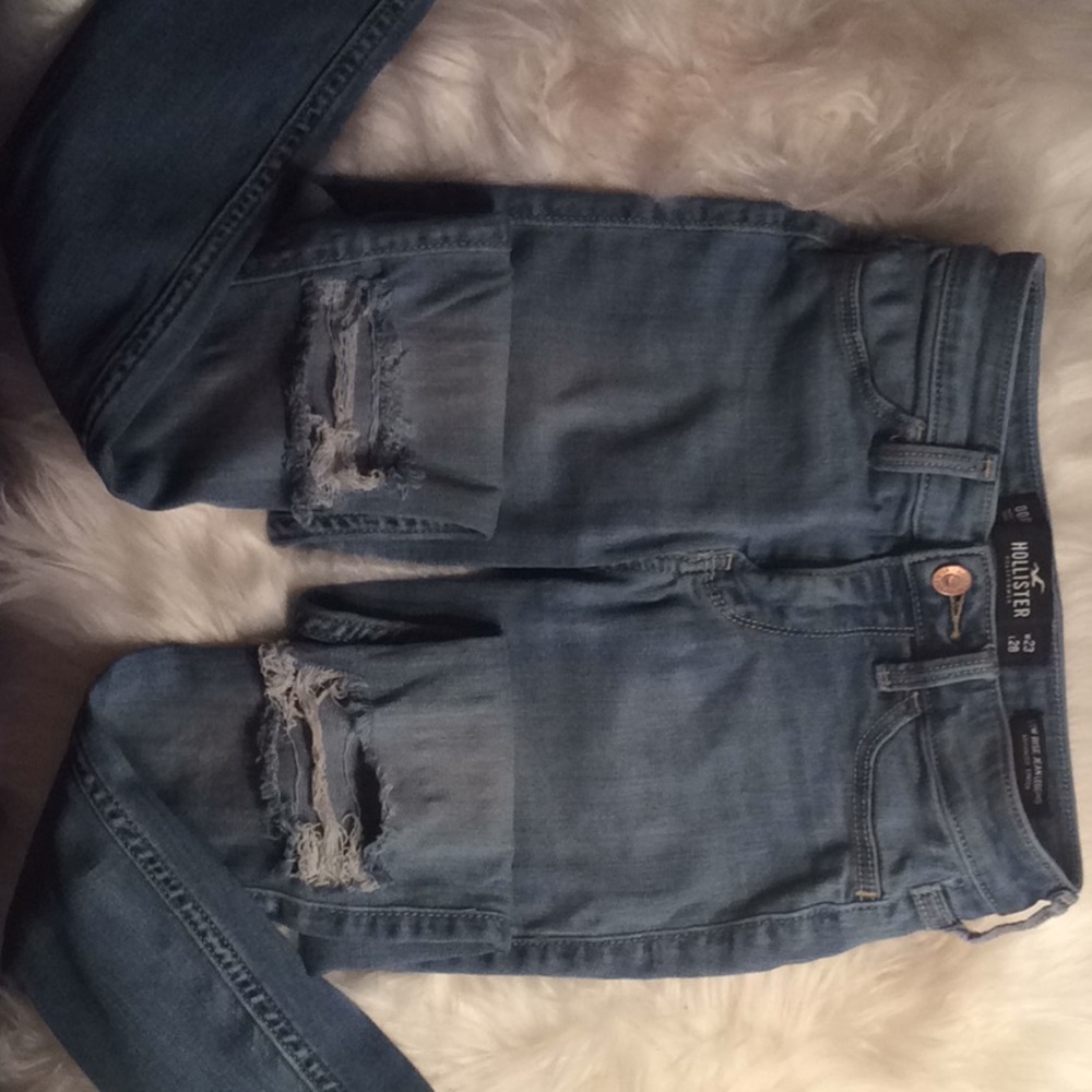 LOW RISE “HOLLISTER”JEANS